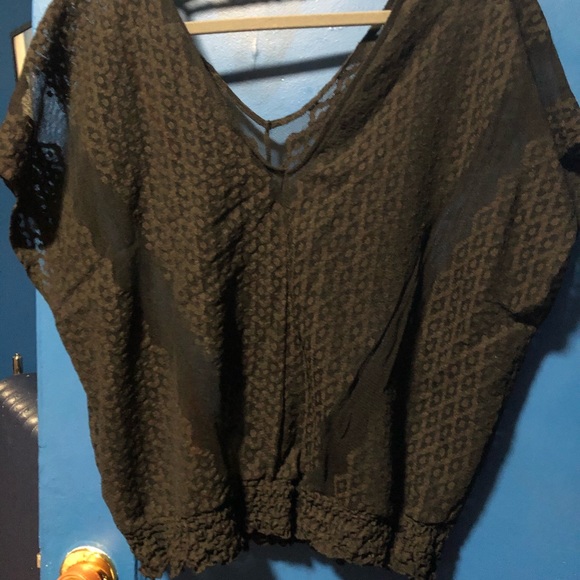 Black casual shirt - Picture 2 of 3